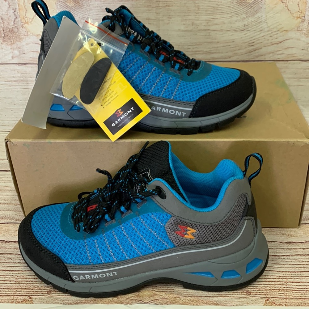 NIB. Garmont. Vented hiking shoe. Size 6